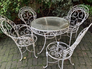 Garden metal table before refurbishment.